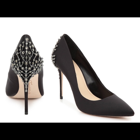 Vince Camuto Shoes - 🌹Vince Camuto Black Satin Stilettos 🌹
